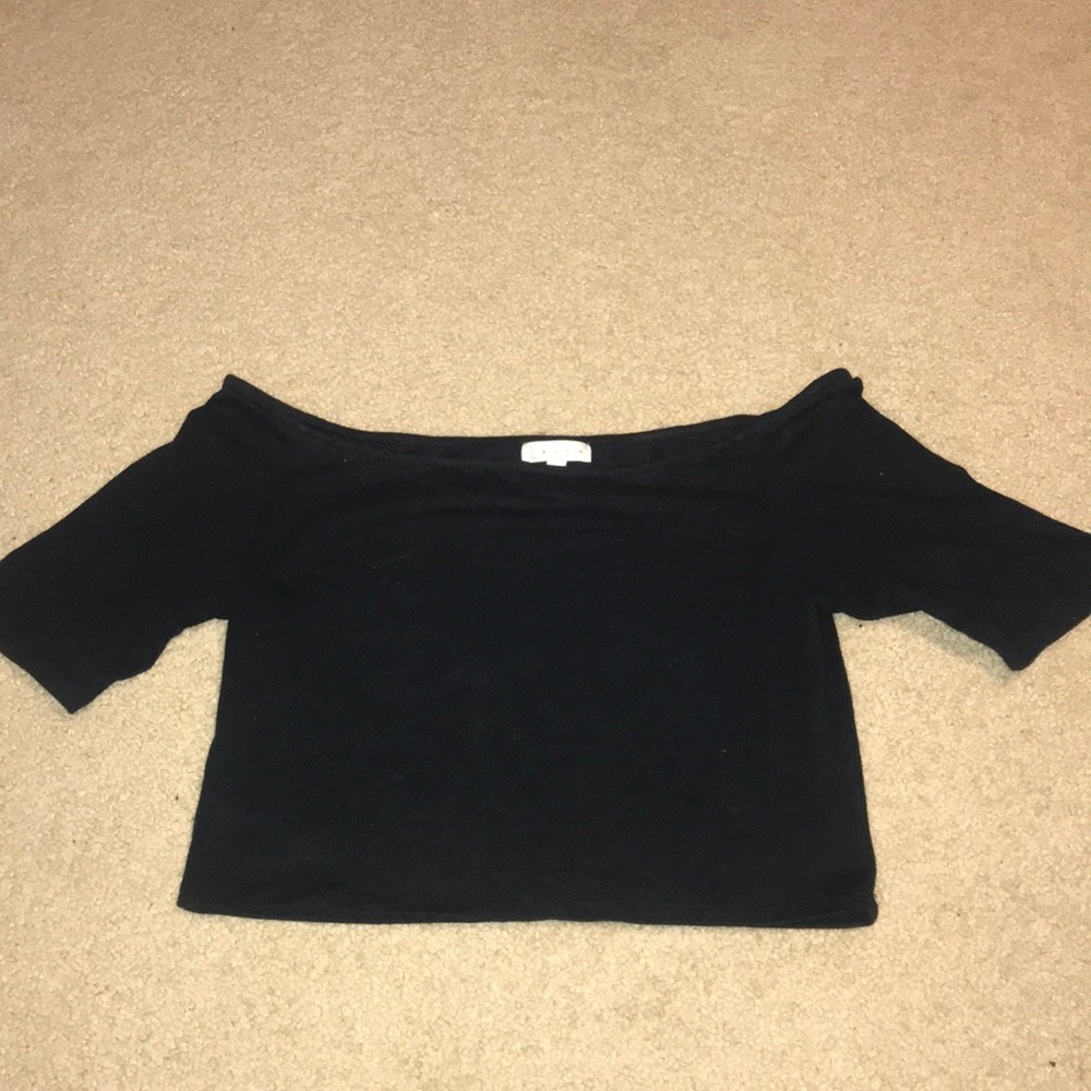 Black Leith crop top
